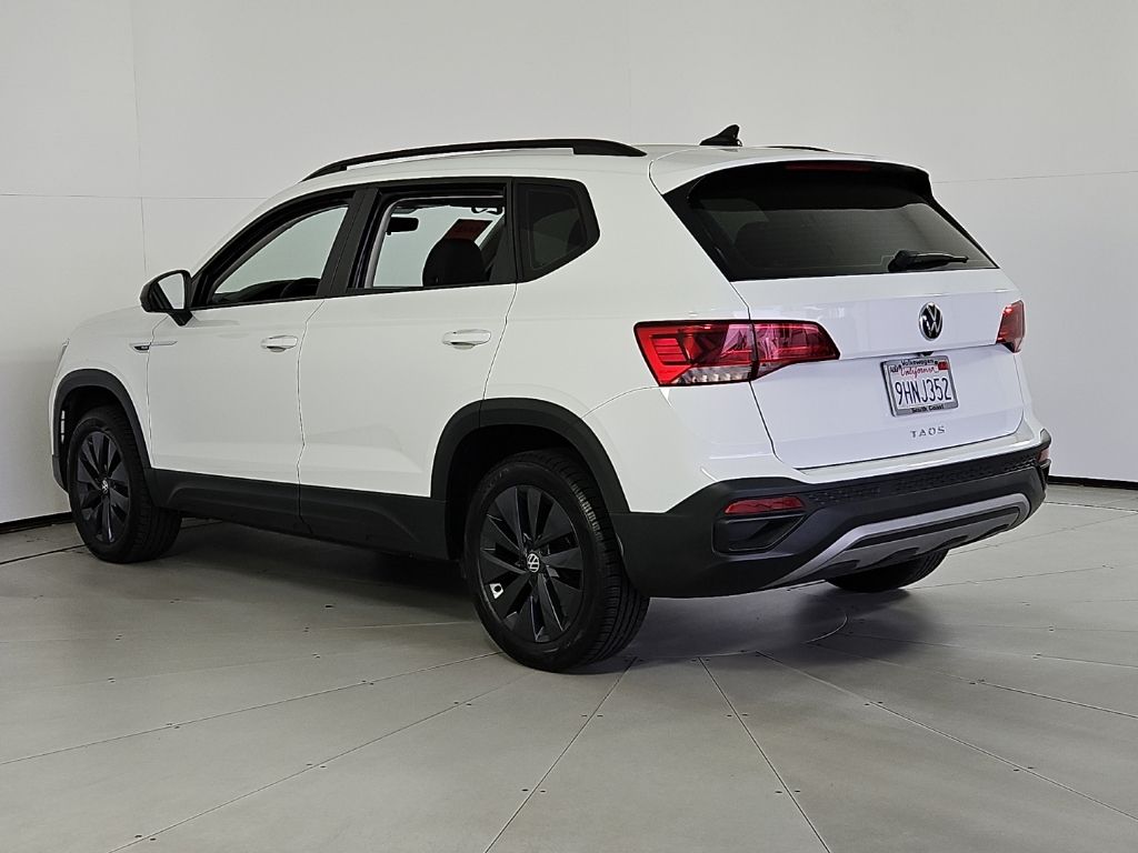 Thumbnail: 2023 Volkswagen Taos - 9