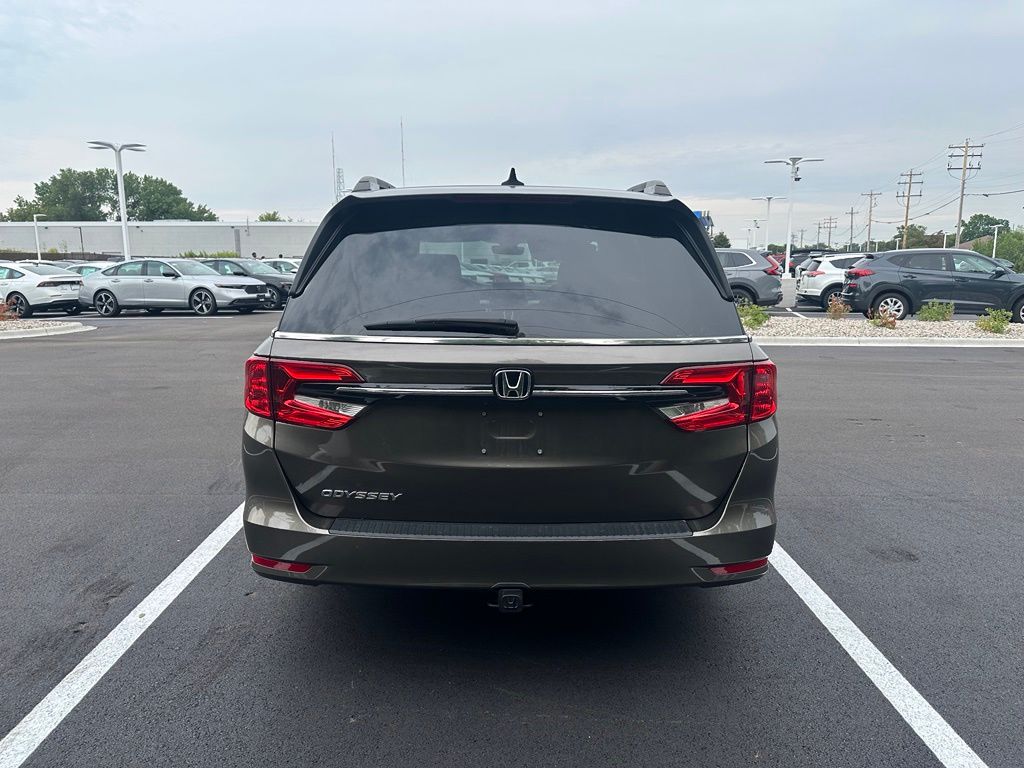 Used 2022 Pacific Pewter Metallic Honda EX-L image 5