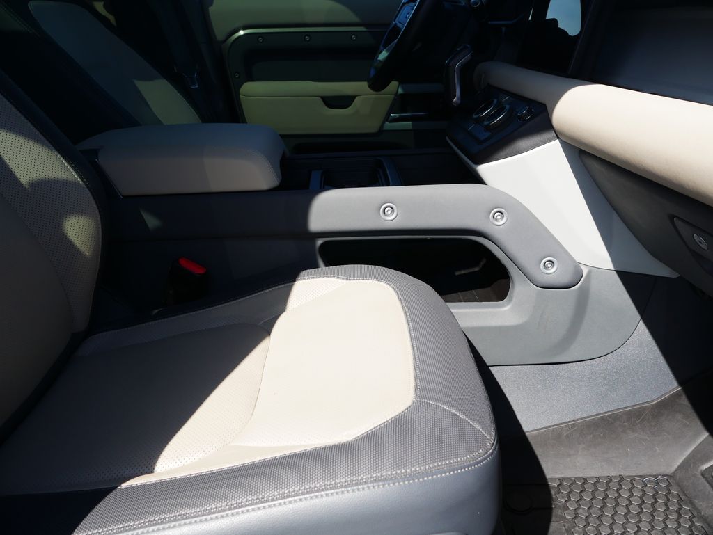 Thumbnail: 2023 Land Rover Defender - 23