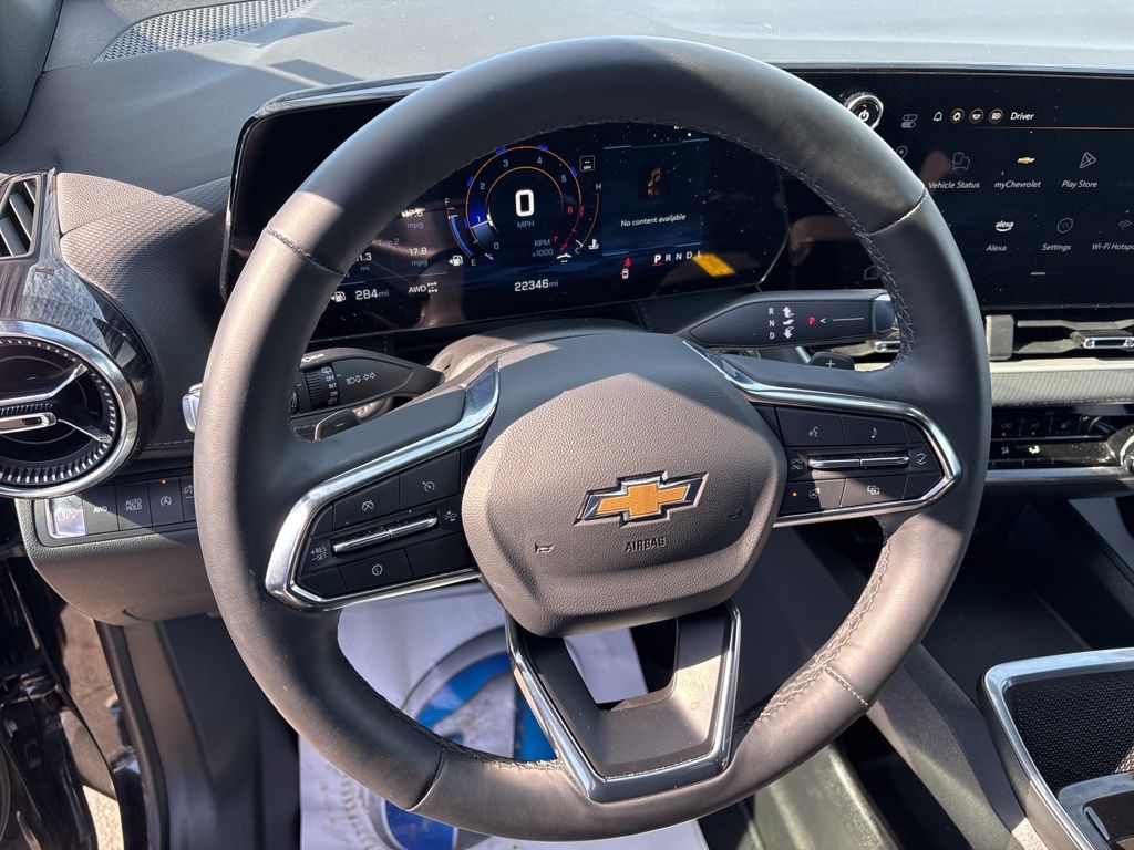 Used 2025 Chevrolet Equinox SUV