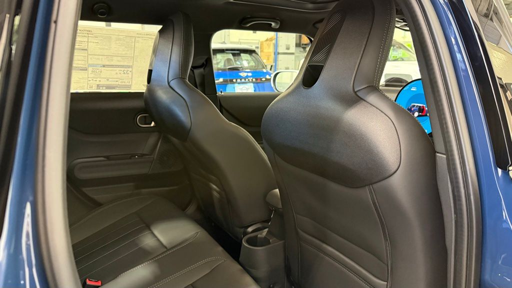 Thumbnail: 2026 MINI Cooper - 25