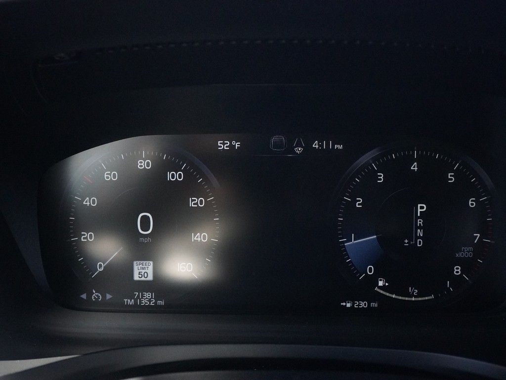 Used 2020 Gray Volvo T5 image 41