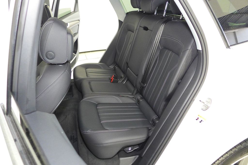 Thumbnail: 2023 Audi Q5 - 21