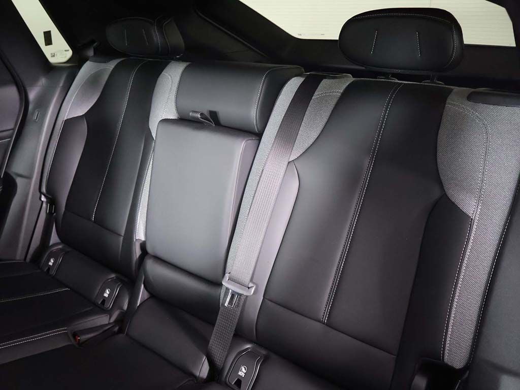 Used 2024 White Cadillac Tech image 32