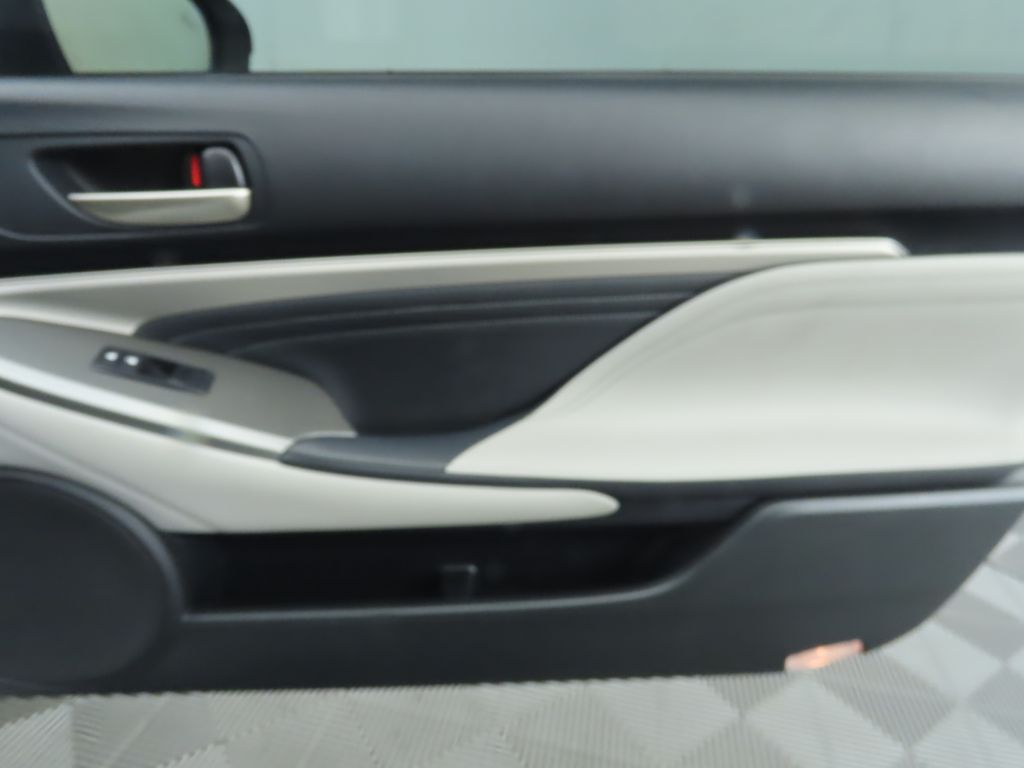 2015 Lexus RC 350 26