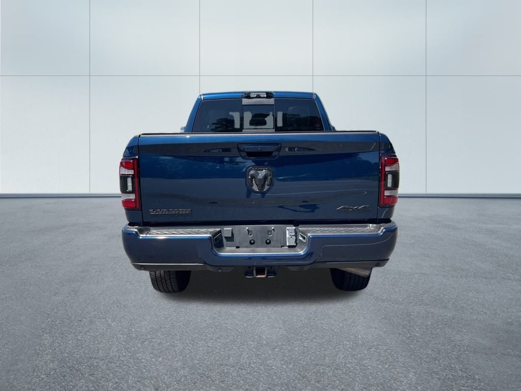 2500 Crew Cab Laramie
