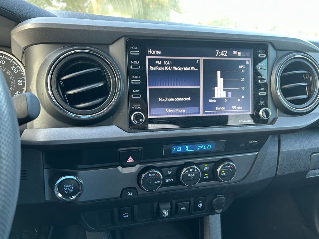 Thumbnail: 2021 Toyota Tacoma - 20