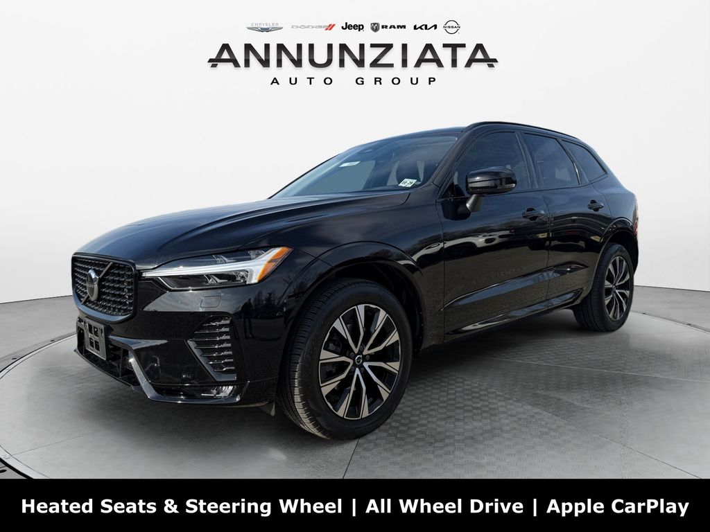 2024 Volvo XC60 B5 Core Dark Theme AWD