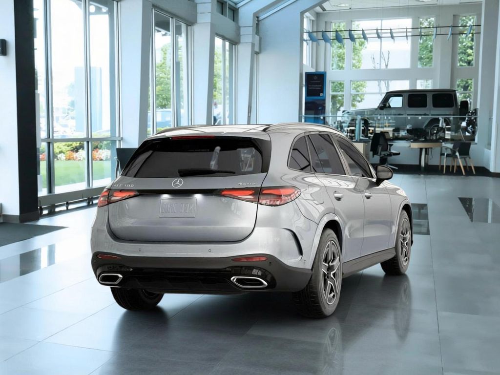 Thumbnail: 2026 Mercedes-Benz GLC - 22