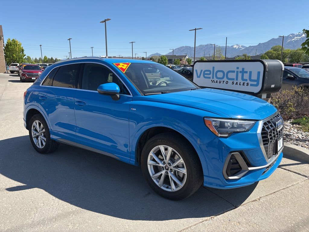 2022 Audi Q3 quattro Premium S Line 45 TFSI