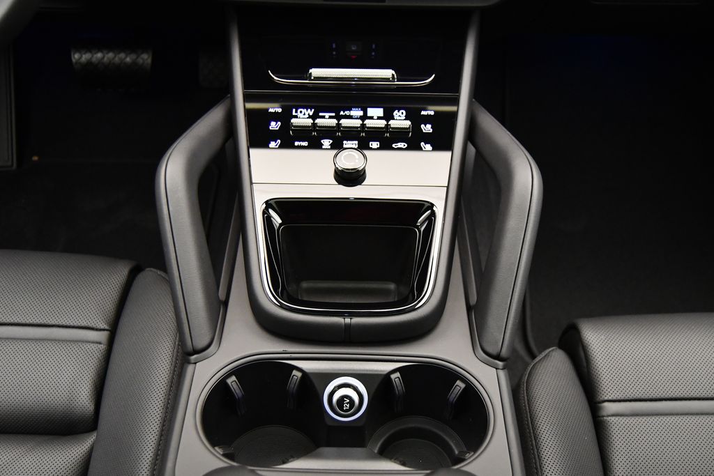2024 Porsche   30
