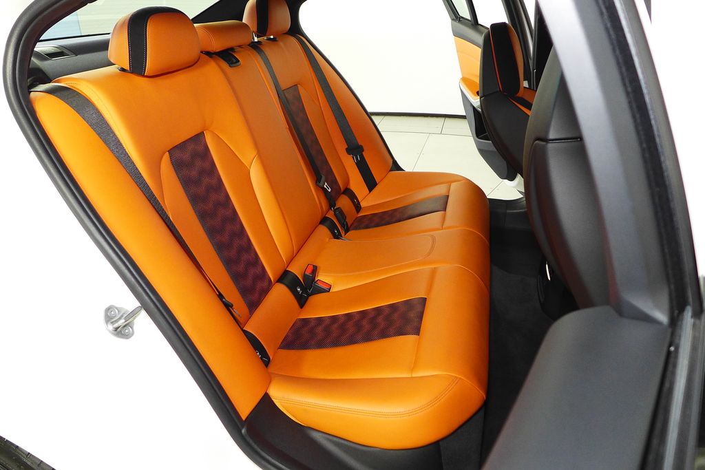 Thumbnail: 2021 BMW M3 - 19