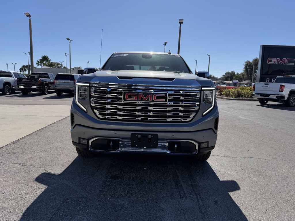new 2025 GMC Sierra 1500 car, priced at $71,081