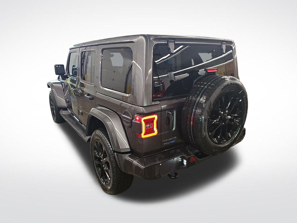 2025 Granite Crystal Metallic Clearcoat Jeep Wrangler Sahara 4xe 4X4 SUV
