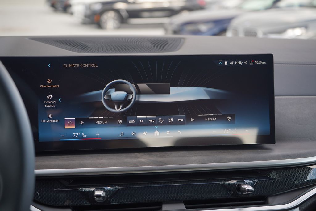 Thumbnail: 2026 BMW X5 - 17