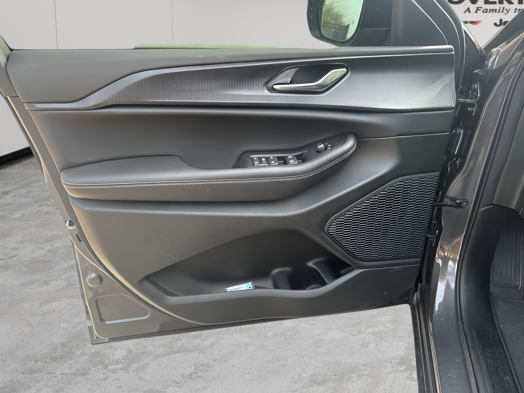 New Car 2025 Jeep Grand Cherokee L  For Sale Under $40,000 In Austin, Texas