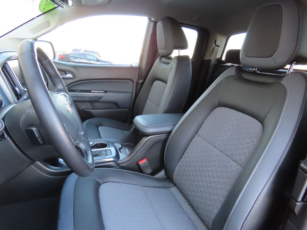 2021 Chevrolet Colorado Z71 19