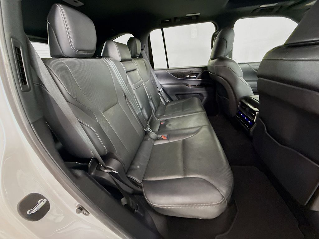 Thumbnail: 2022 Lexus LX - 28