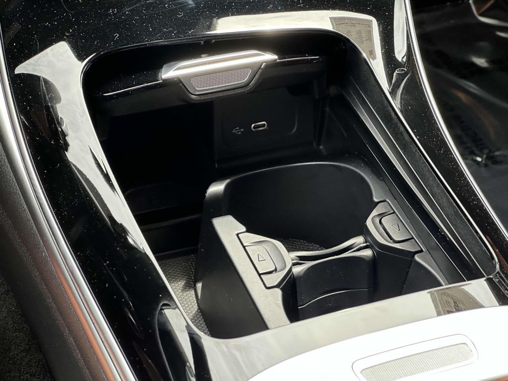 2024 Mercedes-Benz C-Class C 300 16