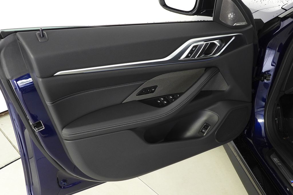 Thumbnail: 2025 BMW i4 - 11