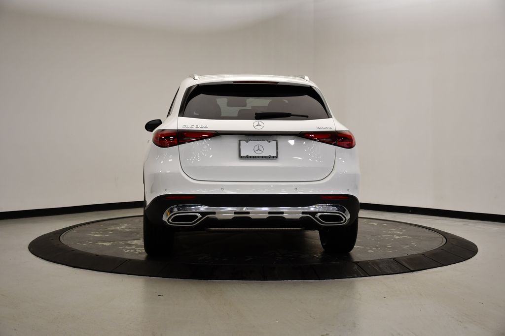 Thumbnail: 2025 Mercedes-Benz GLC - 4