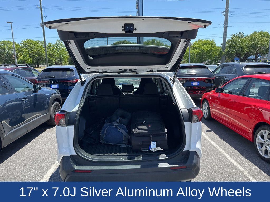 2020 Toyota RAV4 Hybrid LE