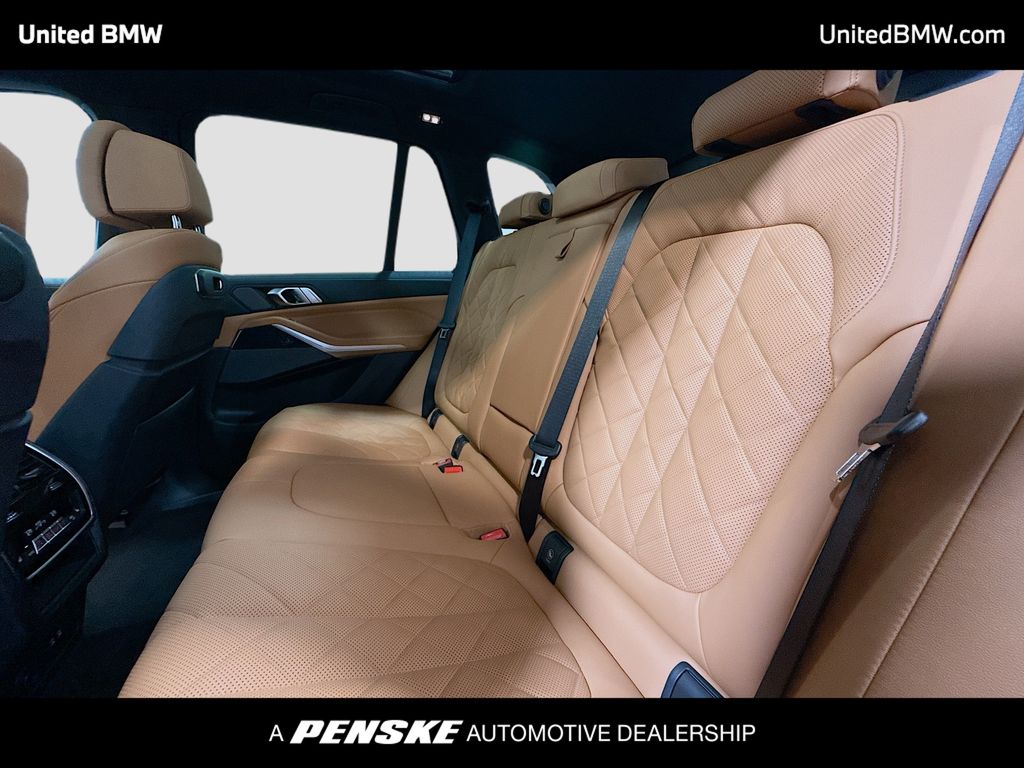 Thumbnail: 2026 BMW X5 - 13