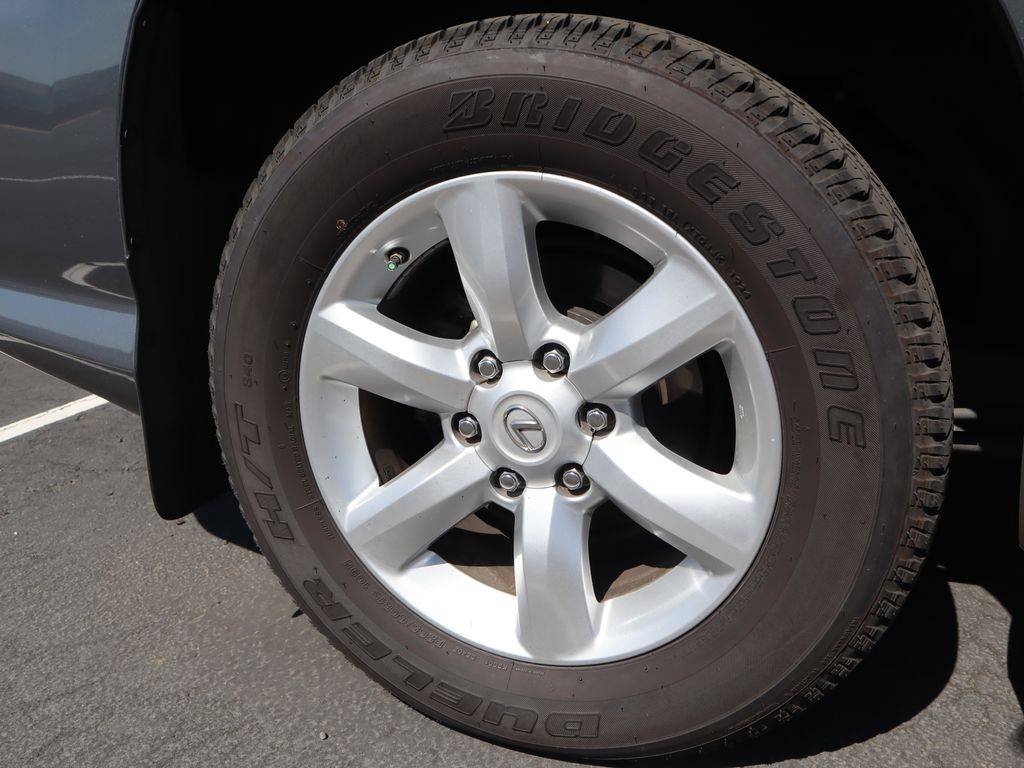 2016 Lexus GX 460 17