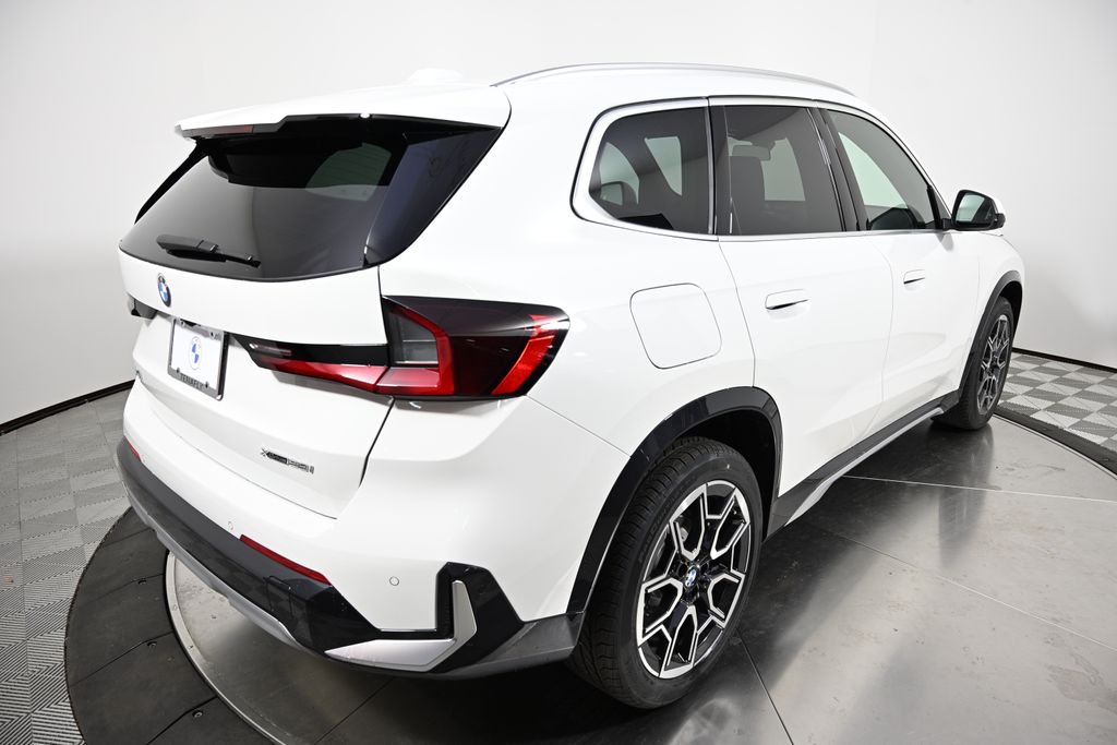 Thumbnail: 2026 BMW X1 - 5