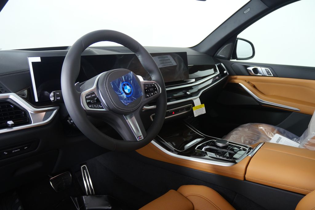 Thumbnail: 2026 BMW X5 - 13