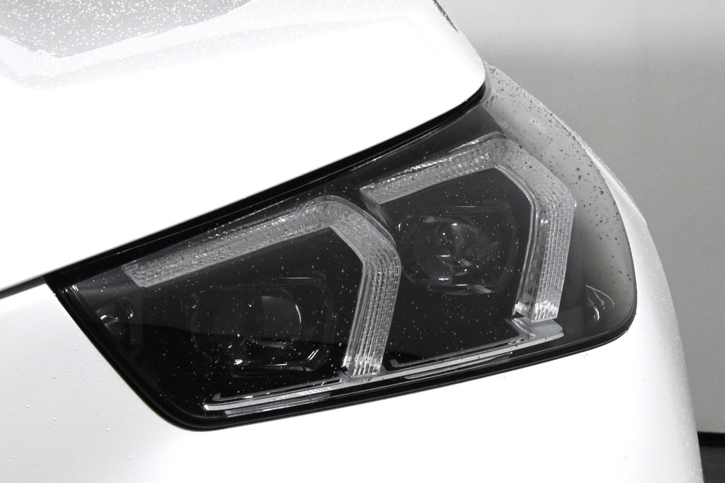 Thumbnail: 2026 BMW X1 - 11