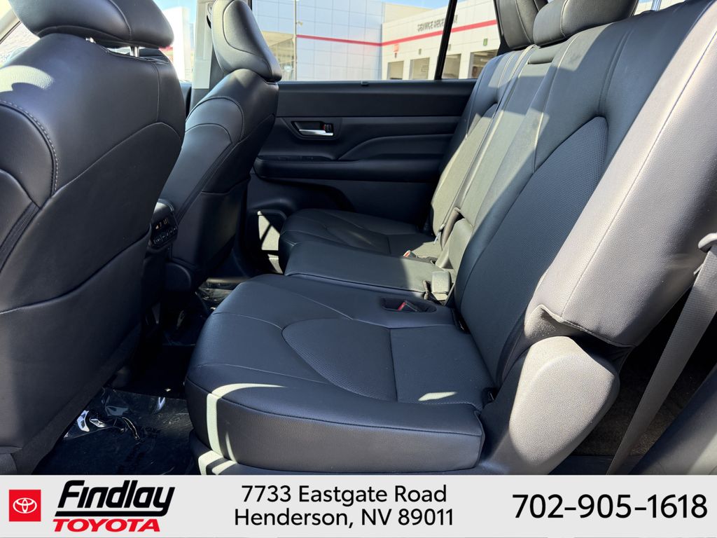 Used 2025 Toyota Grand Highlander SUV