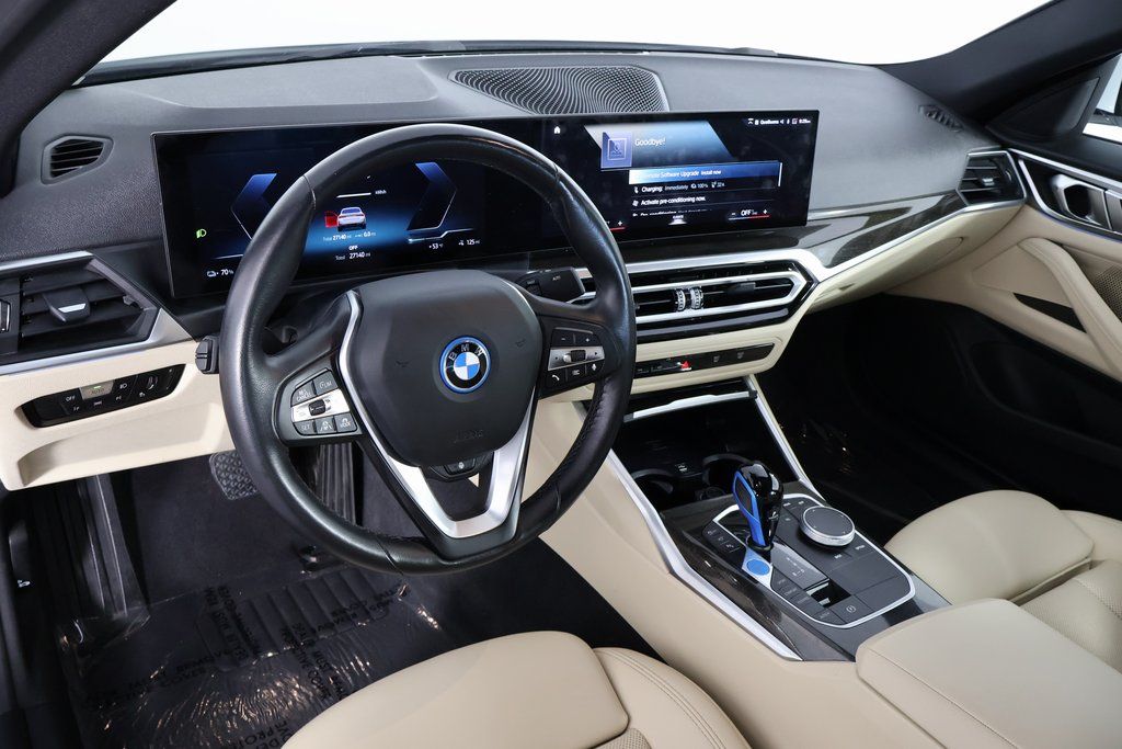 Thumbnail: 2023 BMW i4 - 7