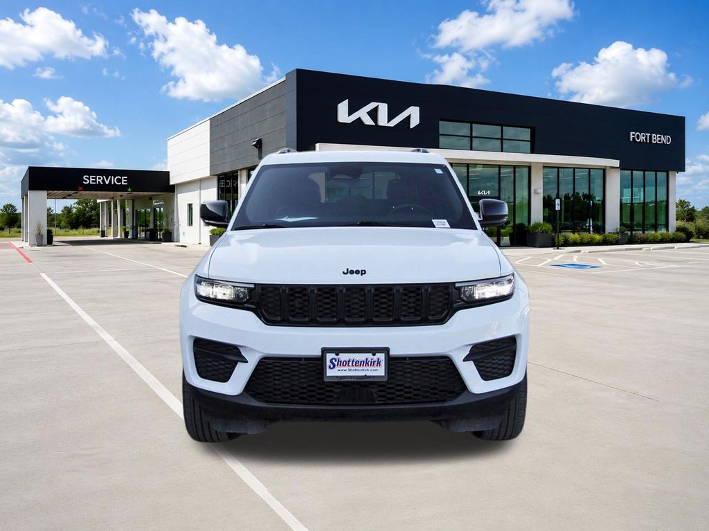 2024 Jeep Grand Cherokee Altitude - 1