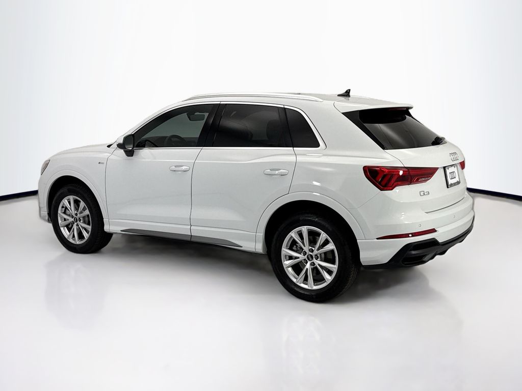 Thumbnail: 2025 Audi Q3 - 7