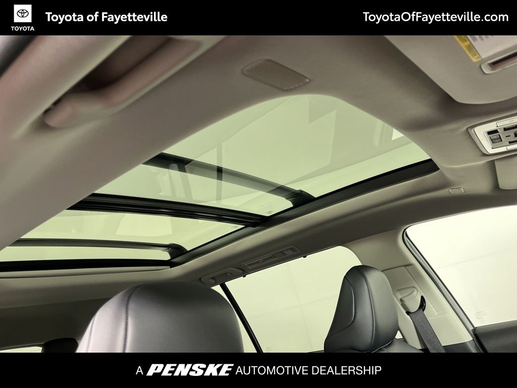 Thumbnail: 2026 Toyota Grand Highlander - 12