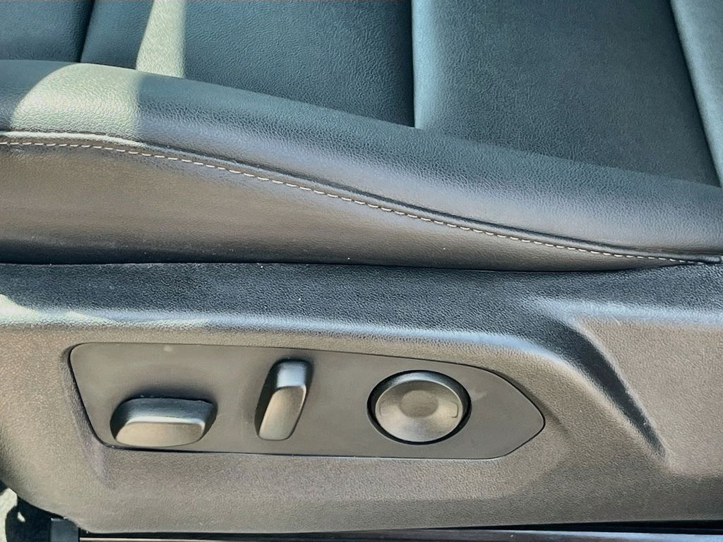 Used 2026 Beige GMC Elevation image 20