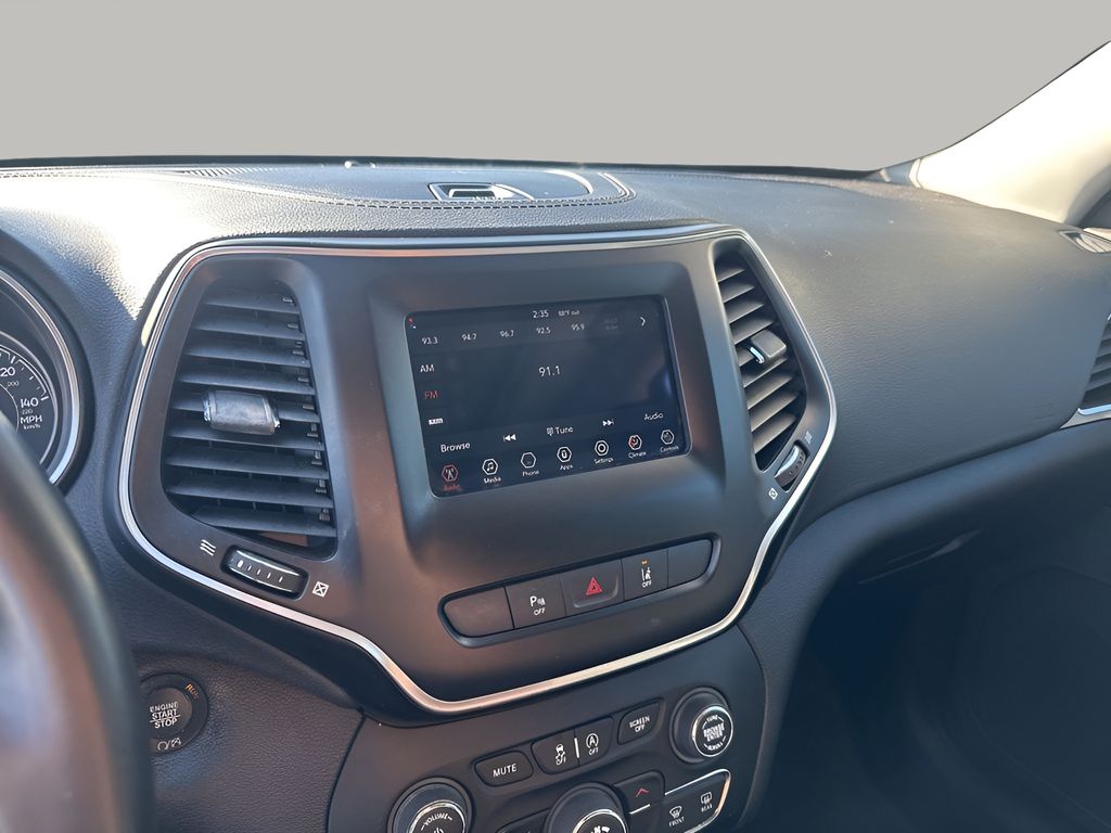 Used Car 2021 Jeep Cherokee  Latitude Plus For Sale Under $20,000 In Austin, Texas