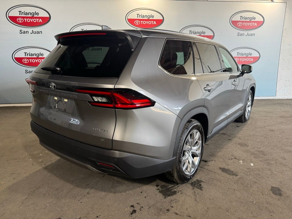 Thumbnail: 2026 Toyota Grand Highlander - 4