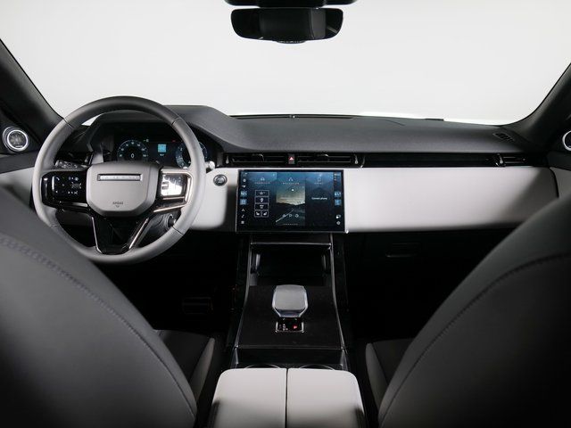 New 2026 White Land Rover Hoxton Edition image 4
