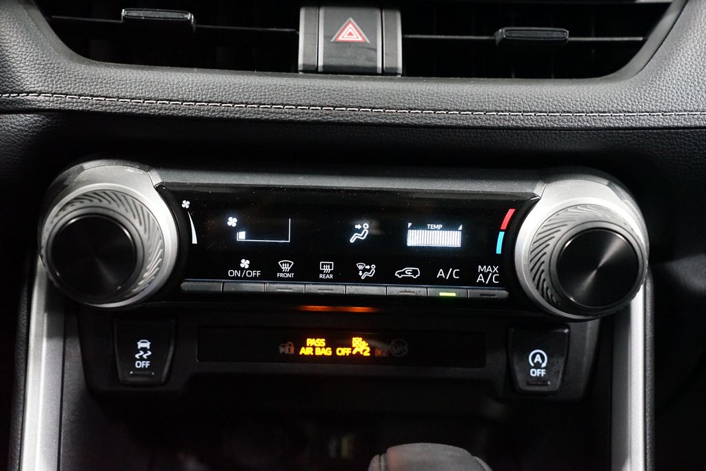 Thumbnail: 2024 Toyota RAV4 - 20