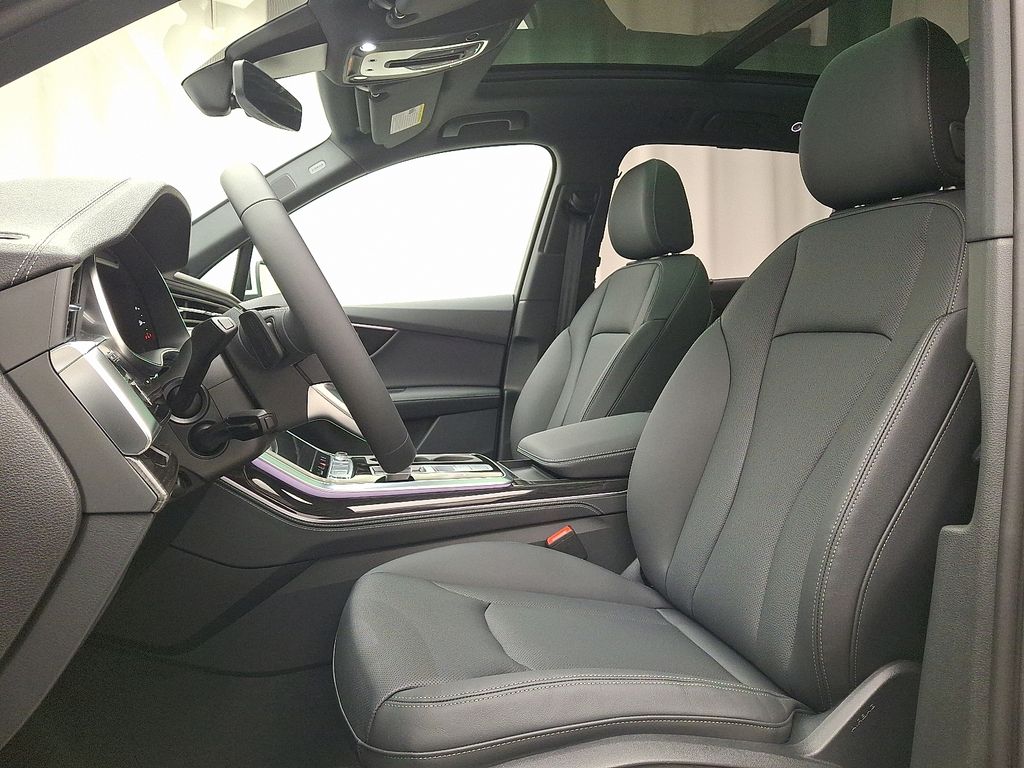 Thumbnail: 2026 Audi Q7 - 7