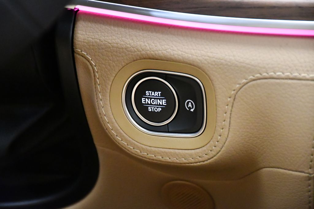 Thumbnail: 2026 Mercedes-Benz GLS - 28