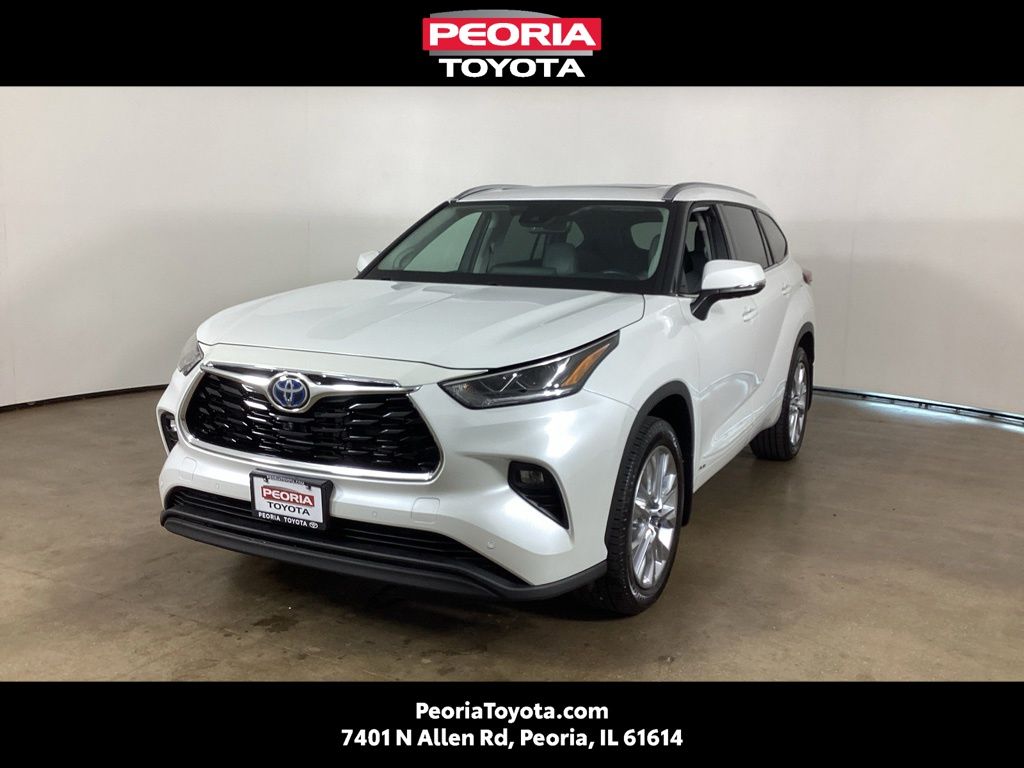 2022 Toyota Highlander Hybrid Limited AWD