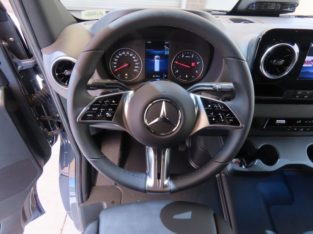 Thumbnail: 2026 Mercedes-Benz Sprinter - 11