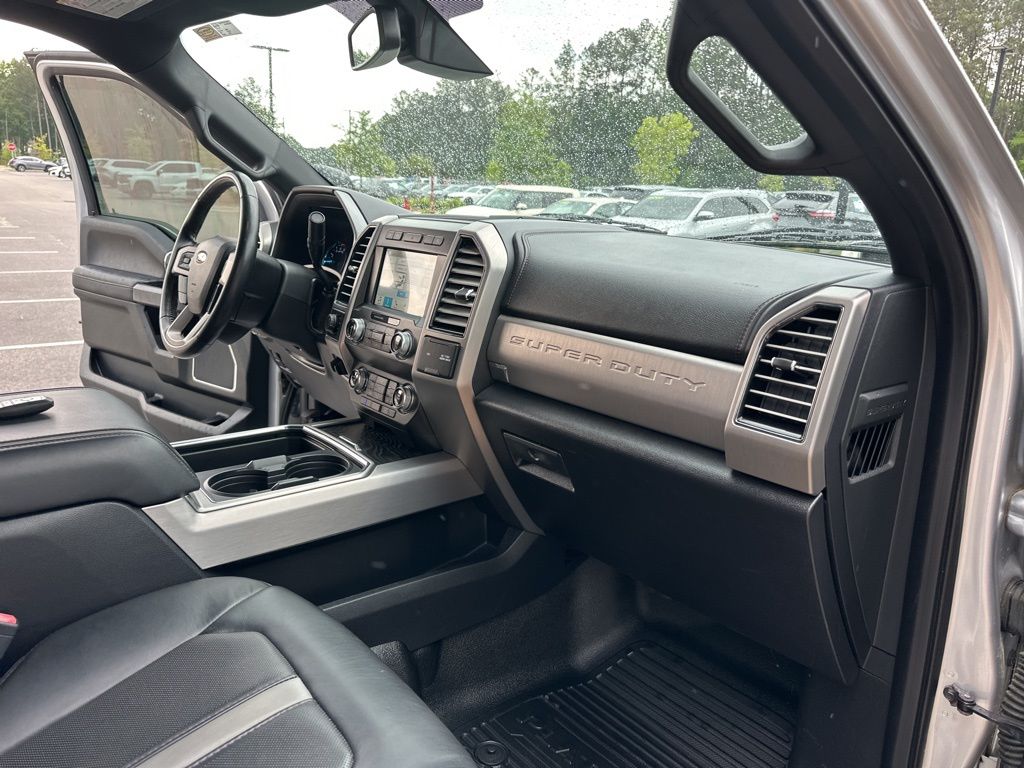 2019 Ingot Silver Metallic Ford Super Duty F-350 DRW Platinum 4X4 Truck
