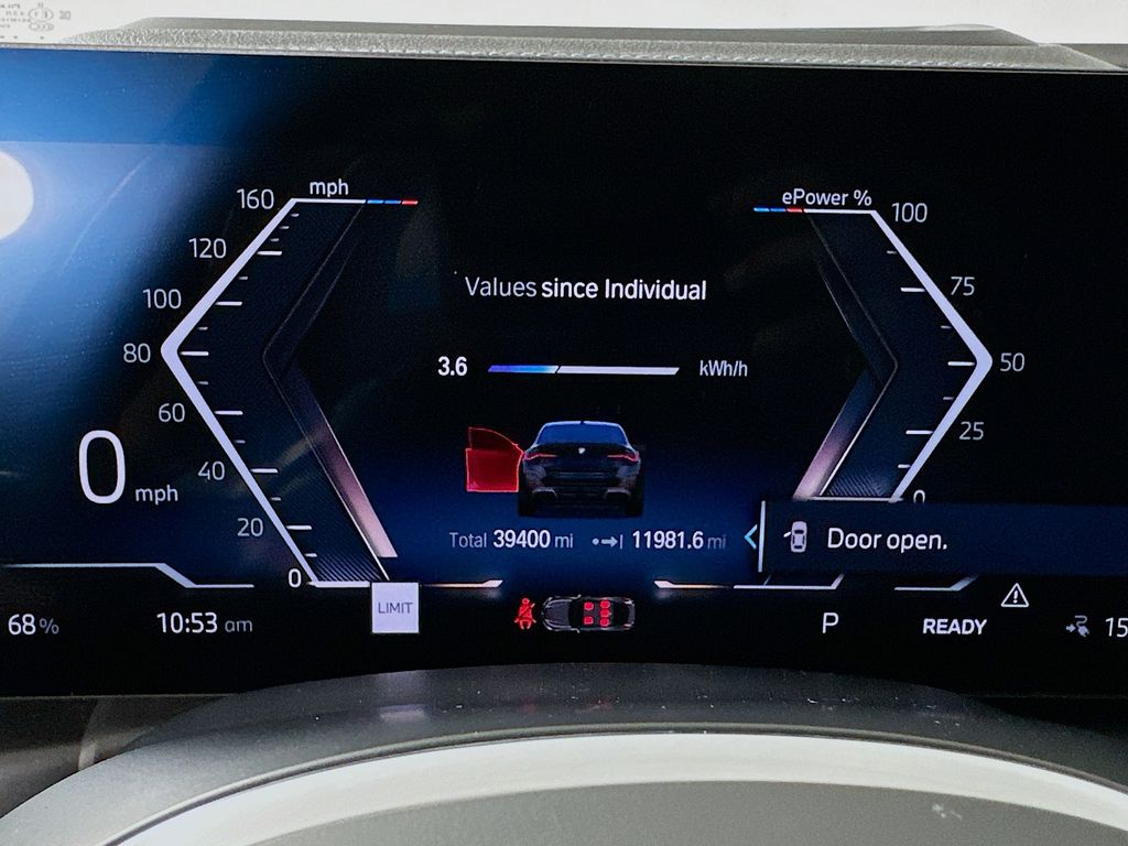 Thumbnail: 2023 BMW i4 - 12