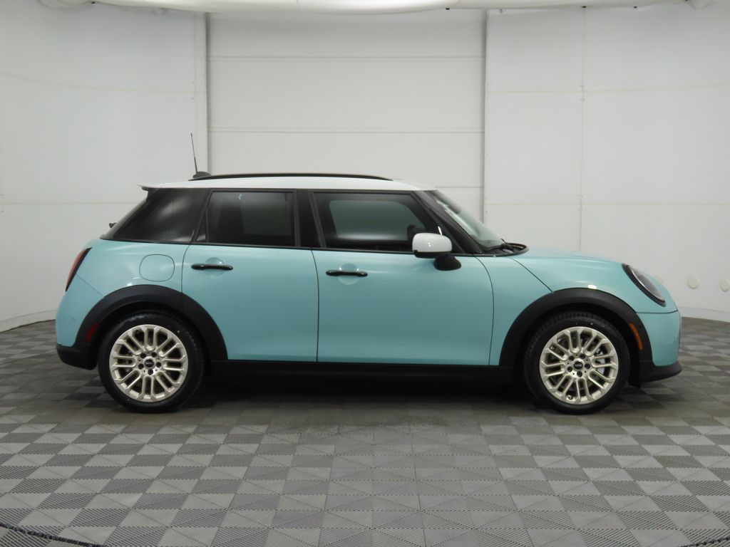 Thumbnail: 2026 MINI Cooper - 4
