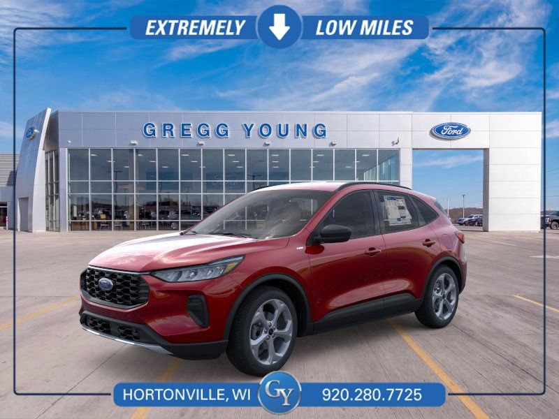 Rapid Red Metallic Tinted Clearcoat 2026 Ford Escape ST-Line AWD SUV / Crossover All-Wheel Drive 8-Speed Automatic