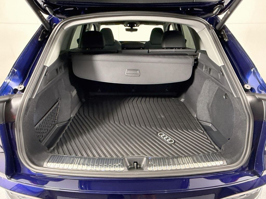 Thumbnail: 2026 Audi Q5 - 28
